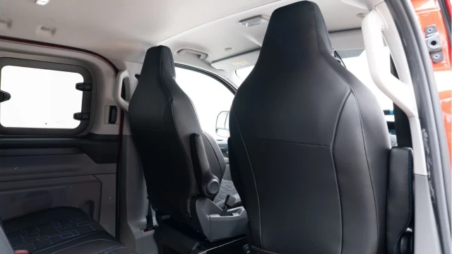 Ford Transit Custom MS-RT (25 Reg) 300 2.0 Ecoblue MS-RT (5 Seat) (+VAT) Image 7