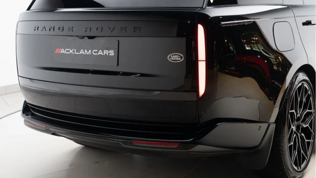Land Rover Range Rover (22 Reg) 3.0 D350 HSE (Shadow Pack) Image 8