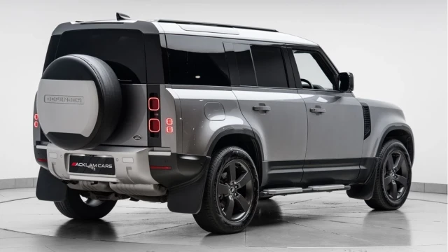 Land Rover Defender (21 Reg) 110 3.0 D250 SE Hard Top Commercial (3 Seat) (+VAT) Image 7