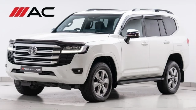 Toyota Land Cruiser (24 Reg) 3.3D V6 Sahara (7 Seat) (VAT Q) Image 1