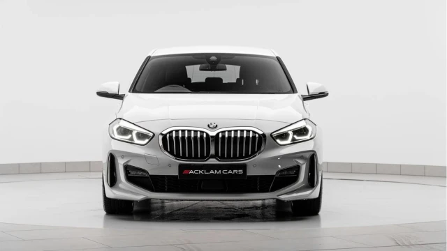 BMW 1 Series (73 Reg) 118i 1.5 M Sport Image 5