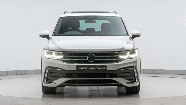 Volkswagen Tiguan (22 Reg) 2.0TDI R-Line DSG Image 7