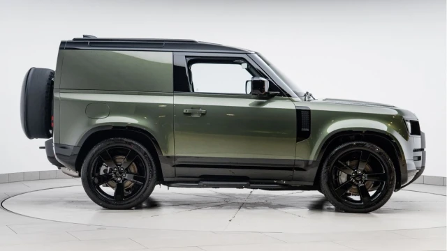 Land Rover Defender (75 Reg) 90 3.0 D350 X-Dynamic HSE Hard Top Commercial (3 Seat) (+VAT) Image 5