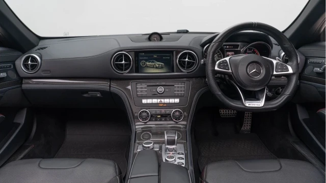 Mercedes-Benz SL (19 Reg) AMG SL63 5.5 V8 Roadster Image 2
