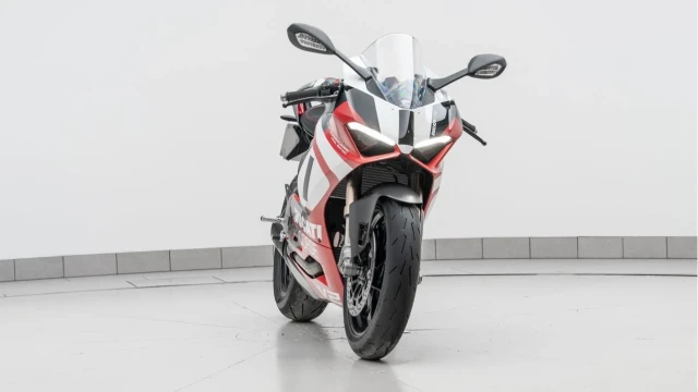 Ducati Panigale V2 (25 Reg) Panigale V2 Superquadro Final Edition Image 5