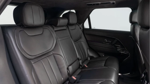 Land Rover Range Rover Sport (73 Reg) 3.0 D350 Autobiography (Black Pack) Image 8