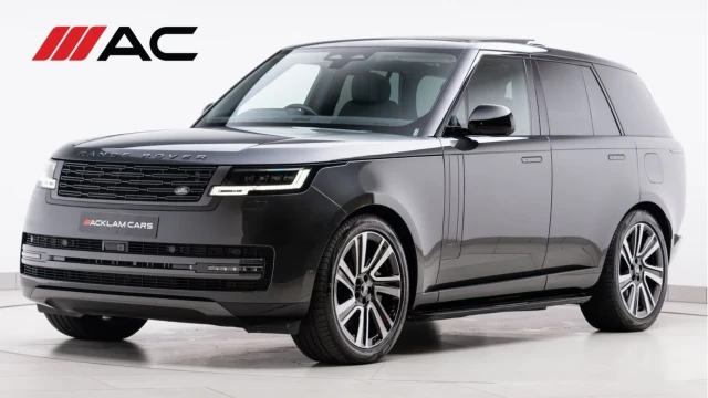 Land Rover Range Rover (73 Reg) 3.0 P460e SE Hybrid Image 1