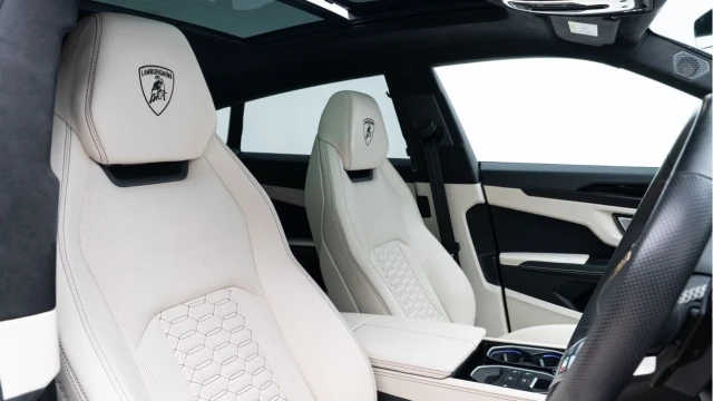 Lamborghini Urus (71 Reg) 4.0 V8 Image 3