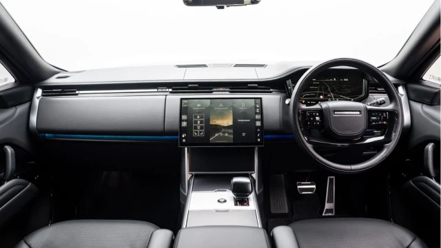 Land Rover Range Rover (25 Reg) 4.4 V8 P615 SV (VAT Q) Image 2