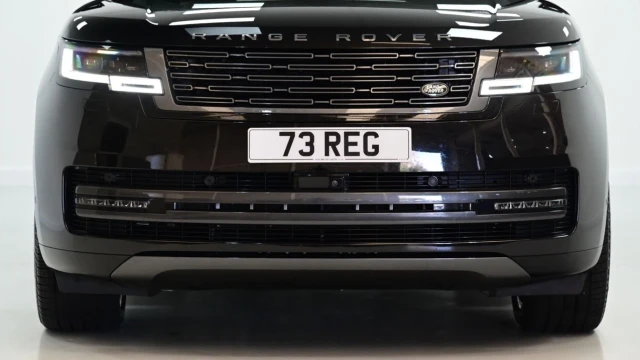 Land Rover Range Rover (73 Reg) 3.0 D350 Autobiography LWB 7 Seat Image 8