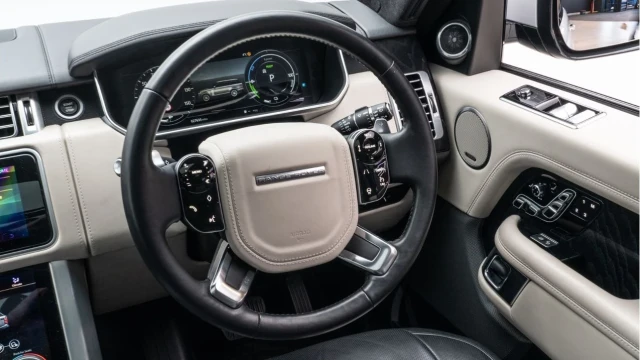 Land Rover Range Rover (18 Reg) 2.0 P400e Autobiography Hybrid Image 6
