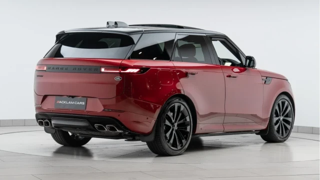 Land Rover Range Rover Sport (23 Reg) 4.4 V8 P530 First Edition (Black Pack) Image 6