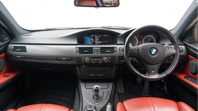 BMW M3 (62 Reg) 4.0 V8 Coupe (E92) Image 2