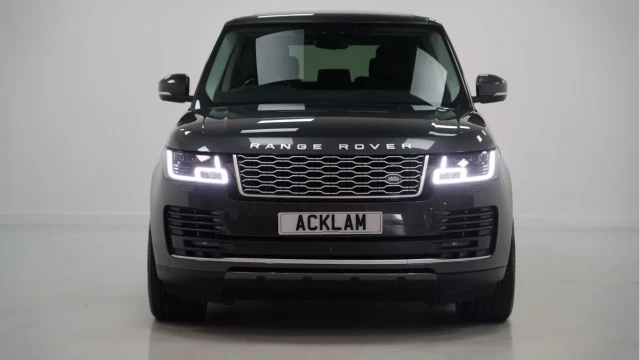 Land Rover Range Rover (18 Reg) 4.4 SDV8 Autobiography Image 6