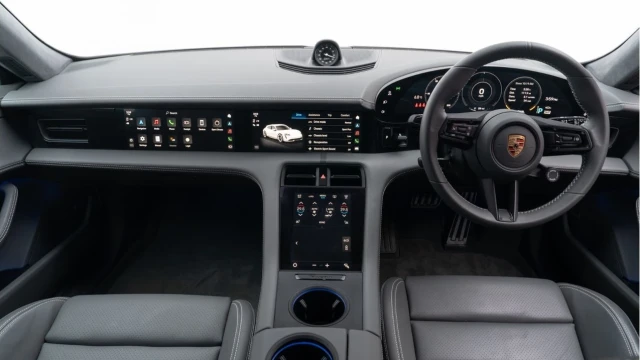 Porsche Taycan (73 Reg) Turbo Sport Turismo Image 2