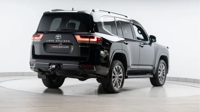 Toyota Land Cruiser (74 Reg) 300 3.3D V6 Sahara ZX (RHD) Image 6