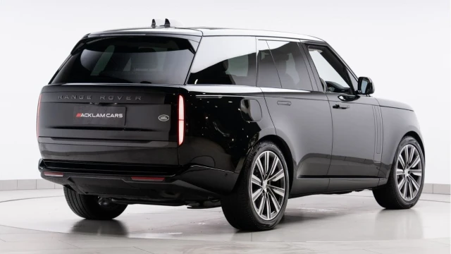 Land Rover Range Rover (23 Reg) 3.0 P400 HSE (Shadow Pack) Image 6
