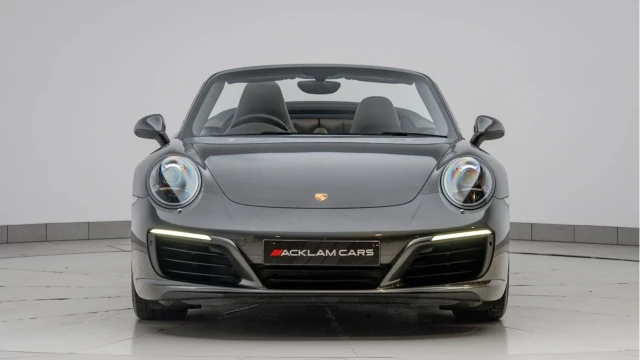 Porsche 911 (16 Reg) 3.0 Carrera 4 S Convertible Image 4
