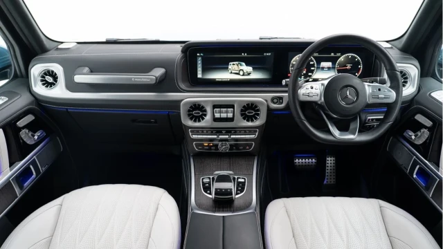 Mercedes-Benz G Class (22 Reg) G400 2.9D AMG Line Premium Plus 4Matic (G Manufaktur) Image 2