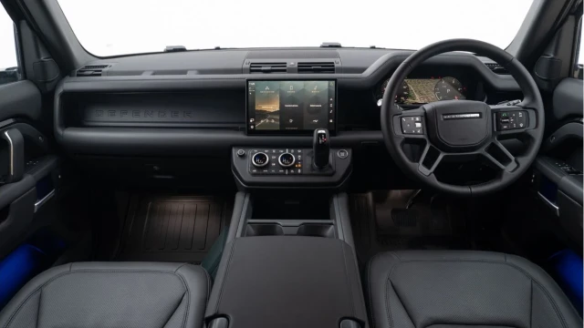 Land Rover Defender (74 Reg) 110 3.0 D350 X-Dynamic HSE Hard Top Commercial (5 Seat) (Bespoke URBAN) (+VAT) Image 2