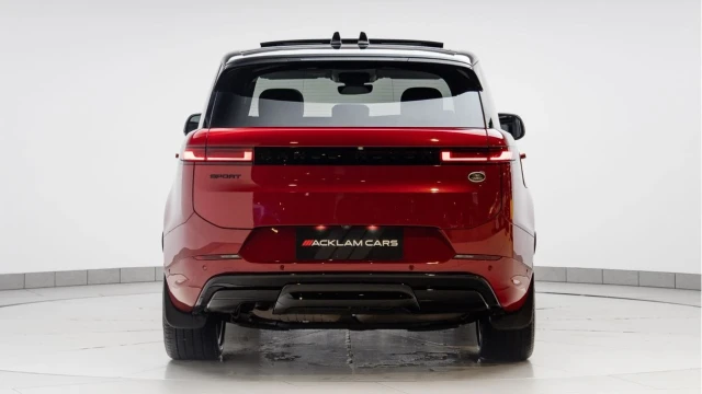 Land Rover Range Rover Sport (23 Reg) 3.0 D300 Dynamic SE (Black Pack) Image 7