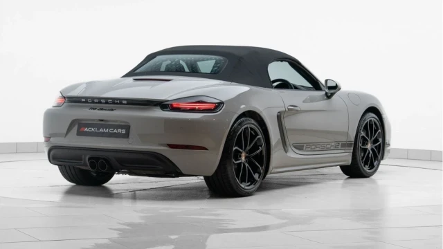 Porsche 718 (75 Reg) Boxster 2.0 Style Edition PDK Image 5