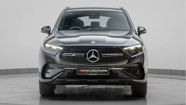 Mercedes-Benz GLC Class (75 Reg) GLC300e 2.0 AMG Line Premium Plus 4Matic Hybrid Image 4