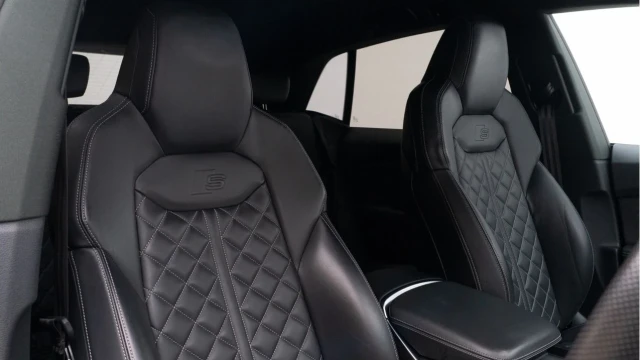 Audi SQ8 (71 Reg) 4.0TFSI V8 Black Edition Quattro Image 3