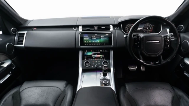 Land Rover Range Rover Sport (69 Reg) 5.0 V8 SVR Image 2