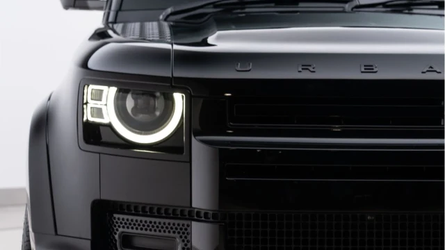Land Rover Defender (74 Reg) 110 3.0 D250 S (2025 Model) (Bespoke) (VAT Q) Image 7