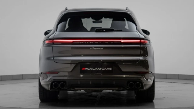 Porsche Cayenne (25 Reg) 3.0 V6 E-Hybrid Image 6