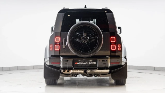 Land Rover Defender (75 Reg) 90 3.0 D250 X-Dynamic HSE Hard Top Commercial (3 Seat) (+VAT) Image 8