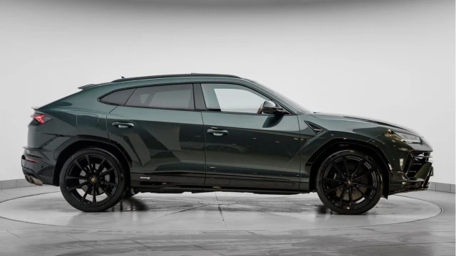 Lamborghini Urus (74 Reg) 4.0 V8 S Image 5