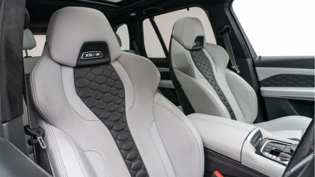 BMW X5M (71 Reg) 4.4 V8 Competition Image 3