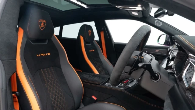 Lamborghini Urus (23 Reg) 4.0 V8 Performante Image 3
