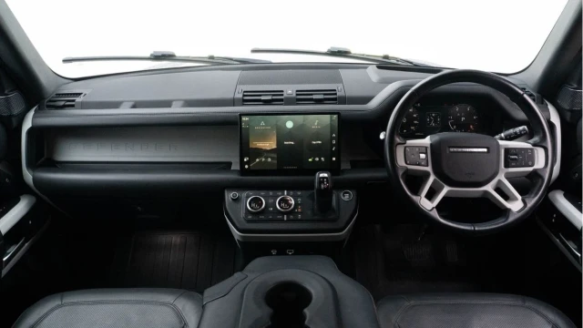 Land Rover Defender (23 Reg) 110 3.0 D250 HSE Hard Top (6 Seat) (+VAT) Image 2
