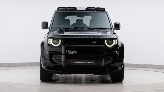 Land Rover Defender (74 Reg) 110 3.0 D350 X-Dynamic HSE (7 Seat) (Bespoke) Image 6