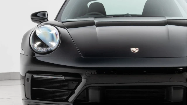 Porsche 911 (24 Reg) 3.0 Carrera 4 GTS Coupe Image 8