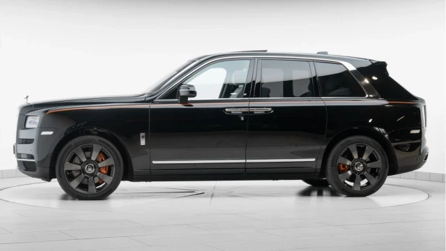 Rolls-Royce Cullinan (72 Reg) 6.7 V12 Image 4