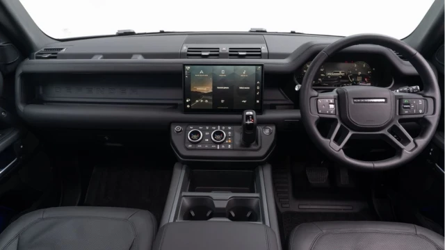 Land Rover Defender (74 Reg) 130 3.0 D350 X-Dynamic HSE (8 Seat) Image 2