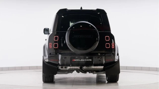 Land Rover Defender (74 Reg) 110 3.0 D350 X-Dynamic HSE Hard Top Commercial (Bespoke) (+VAT) Image 5