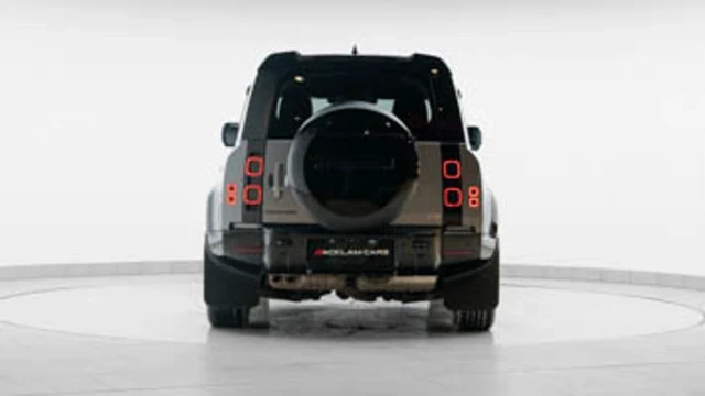 Land Rover Defender 110 (24 Reg) 110 3.0 D300 X-Dynamic SE Image 5