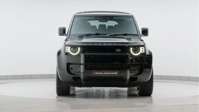 Land Rover Defender (25 Reg) 110 3.0 D250 S (7 Seat) Image 7