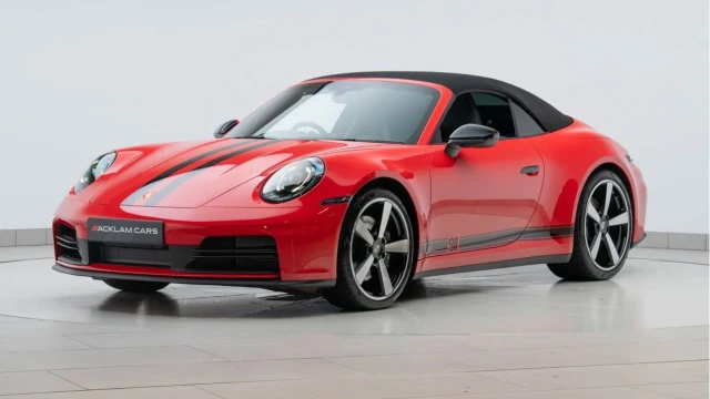 Porsche 911 (25 Reg) 3.0 Carrera Convertible (992.2) Image 2