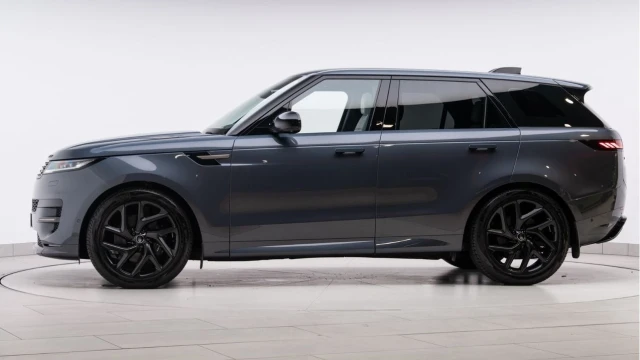 Land Rover Range Rover Sport (23 Reg) 3.0 D300 Dynamic SE Image 4