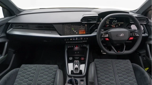 Audi RS3 (75 Reg) 2.5TFSI Carbon Vorsprung Quattro Image 2