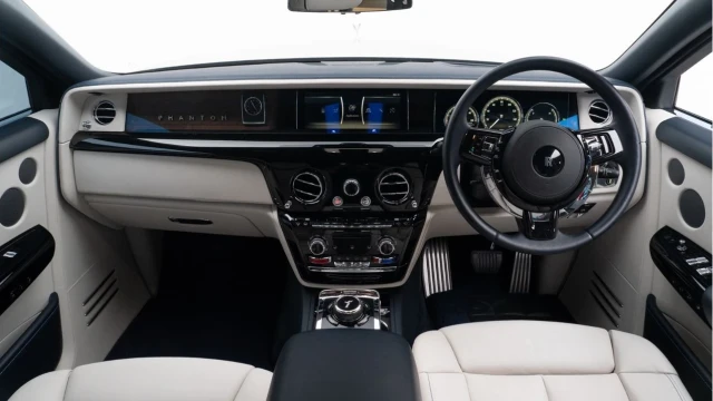 Rolls-Royce Phantom (19 Reg) 6.7 V12 Image 2