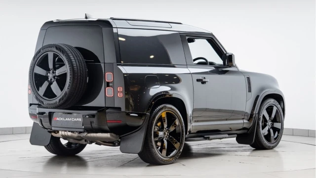 Land Rover Defender (75 Reg) 90 3.0 D250 X-Dynamic HSE Hard Top Commercial (3 Seat) (+VAT) Image 7