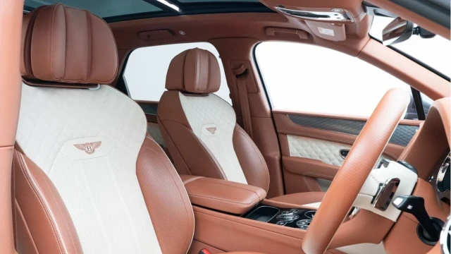 Bentley Bentayga (22 Reg) 3.0 V6 Hybrid Image 3
