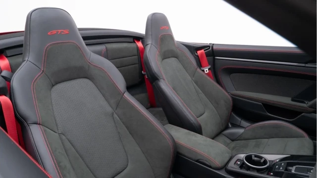 Porsche 911 (25 Reg) 3.6 Carrera 4 GTS PDK Convertible (992.2) Image 4